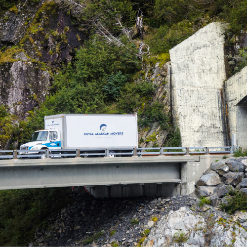 dray-01 Royal Alaskan Movers truck